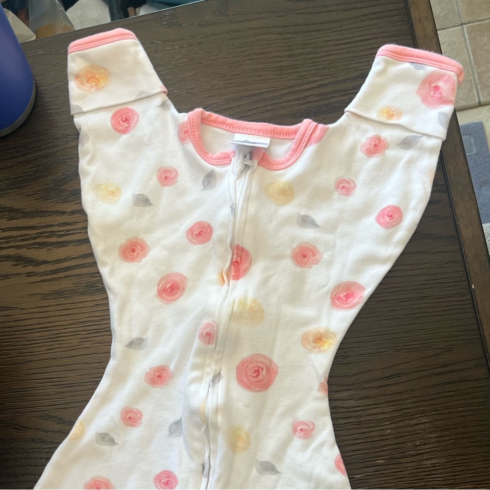 Transitional swaddle sack for  3-6 months